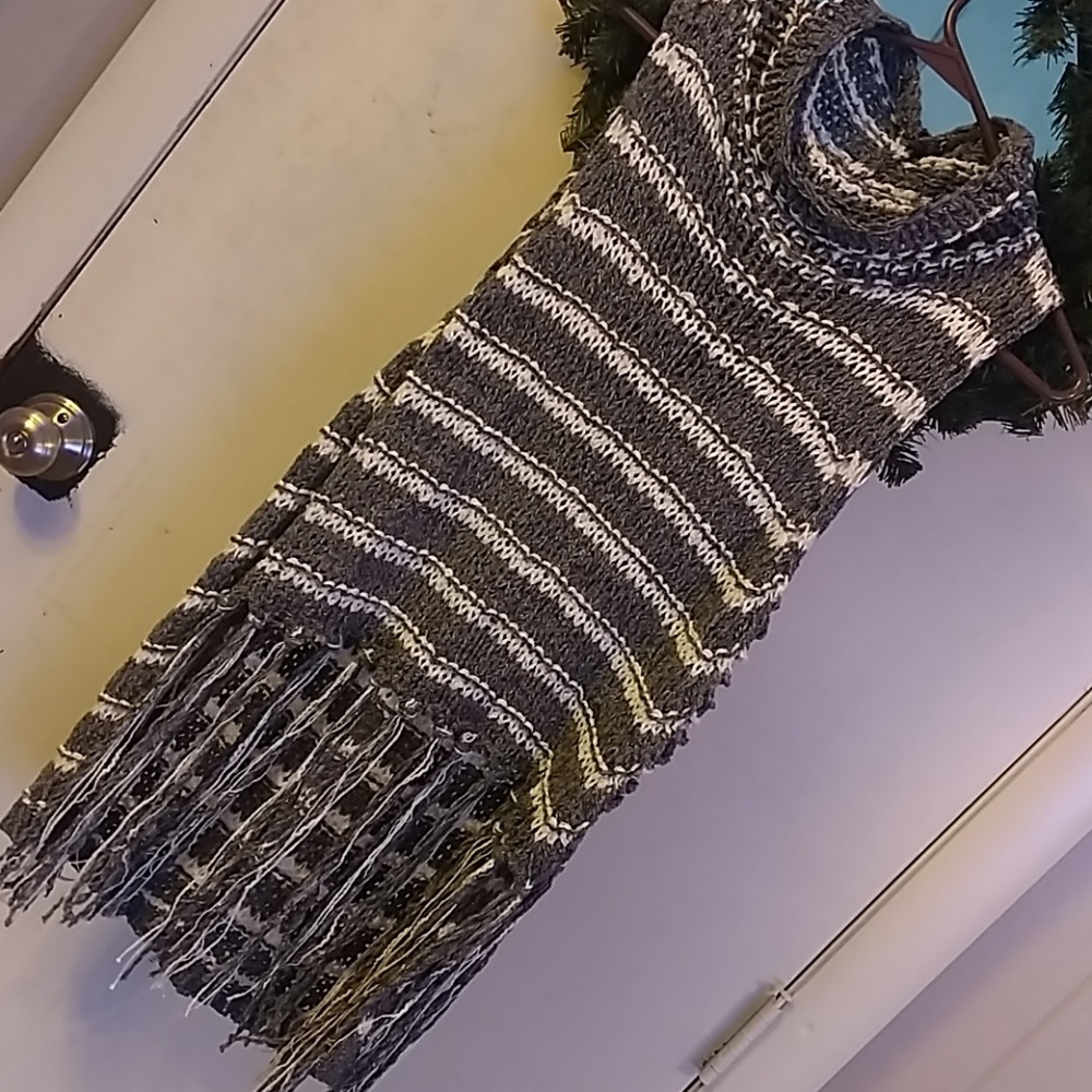 Free people folksong fringe sleeveless sweater